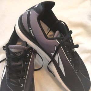 Altra One 2.5 Running Shoe - Men's Size 12